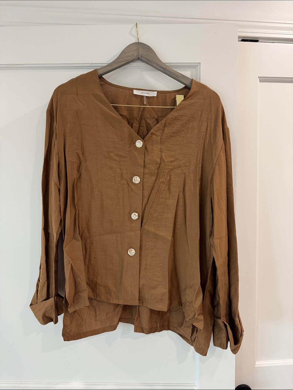 RIVIR Brown Button-Front Long Sleeve Blouse (oversized)
